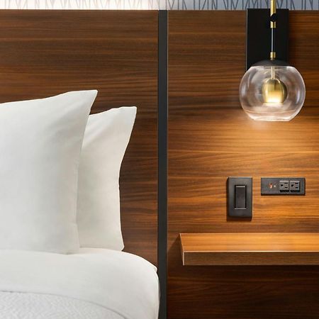 Four Points By Sheraton Columbus-Polaris Exteriör bild
