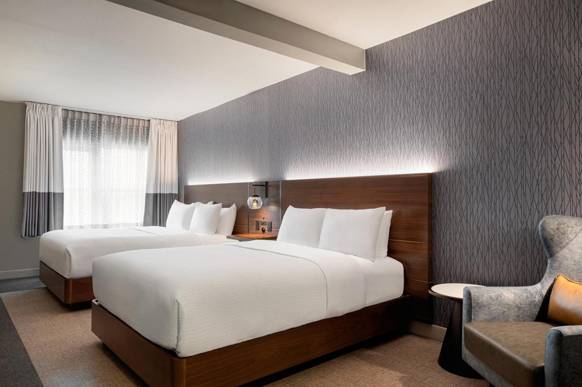 Four Points By Sheraton Columbus-Polaris Exteriör bild