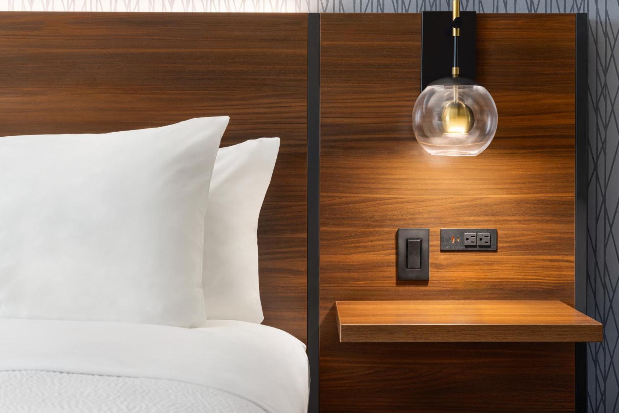 Four Points By Sheraton Columbus-Polaris Exteriör bild