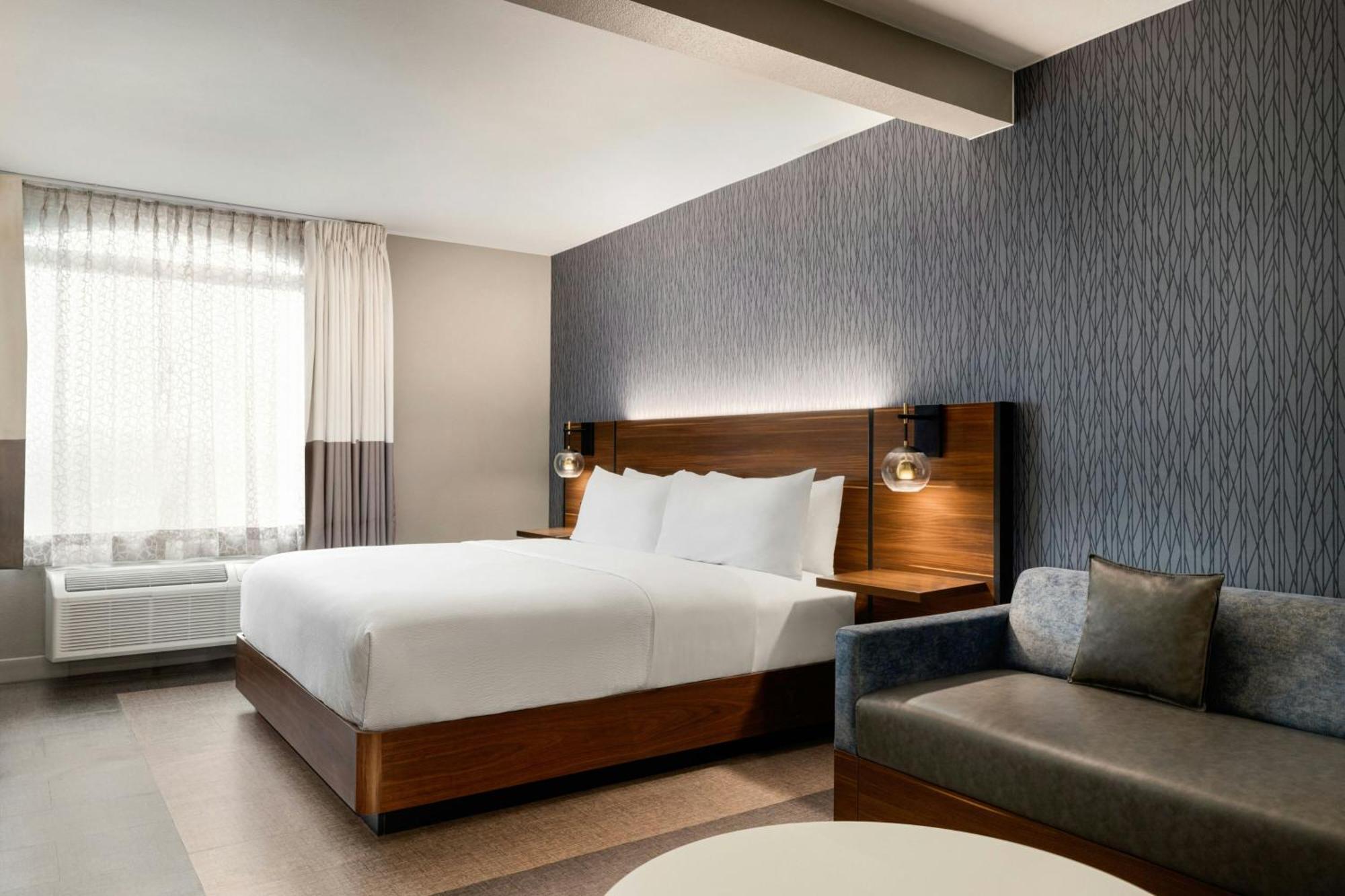 Four Points By Sheraton Columbus-Polaris Exteriör bild