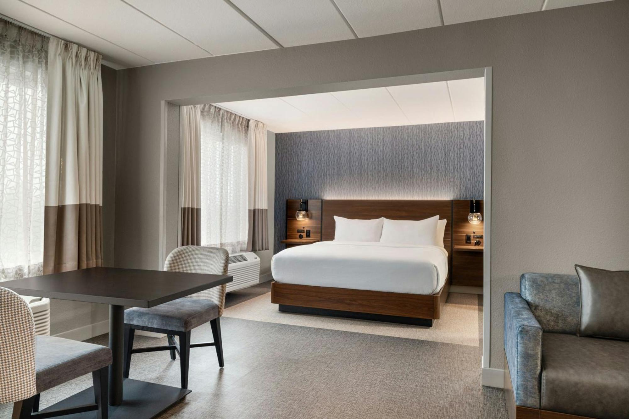 Four Points By Sheraton Columbus-Polaris Exteriör bild